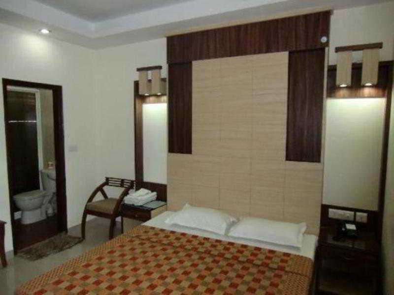 Hotel Aster Inn Karol Bagh New Delhi Exterior foto